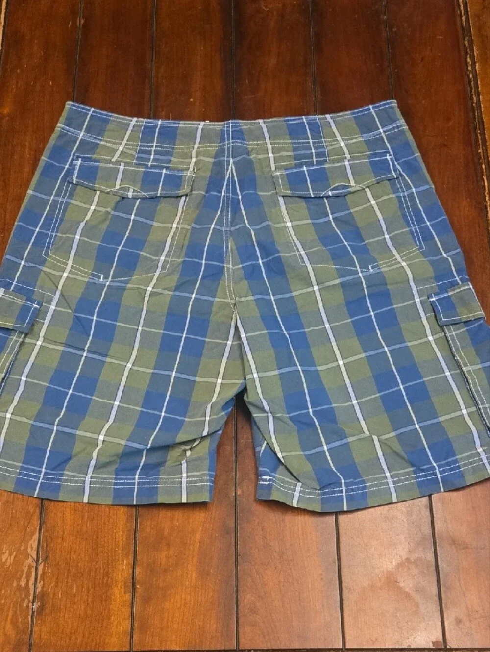 L.L. Bean Men's Plaid Cargo Swim Shorts in Blue & Olive